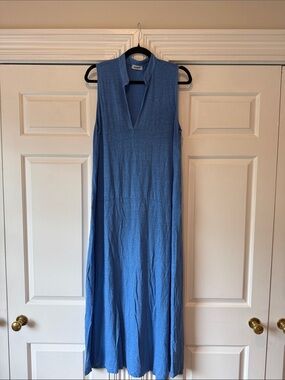 BASE Milano Collared V-Neck Sleeveless Linen Maxi Dress in Cornflower Blue